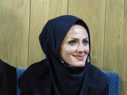 نبود مرکز سونوگرافی ویژه بانوان در شهرستان گچساران/درد یا درمان ،حیا یا خدمات پزشکی چاره کدام است